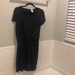 H&M maternity / nursing dot dress